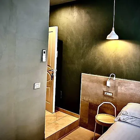 Intrasteverehouse 3*